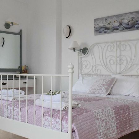 Romantic Apartment Adelianos Kampos Exterior photo